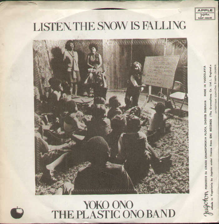 Happy Xmas War Is Over / Listen The Snow Is Falling